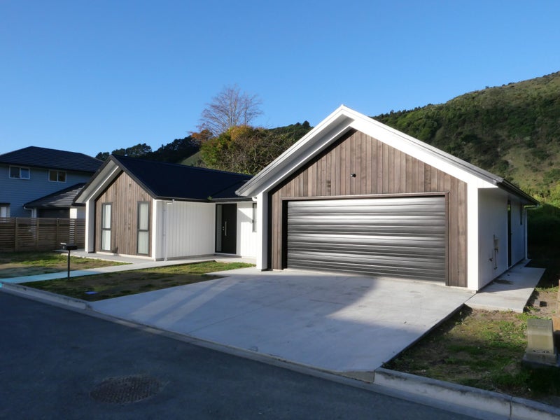 13 Rongomau Lane, Raumati South, Paraparaumu - Carousel 1