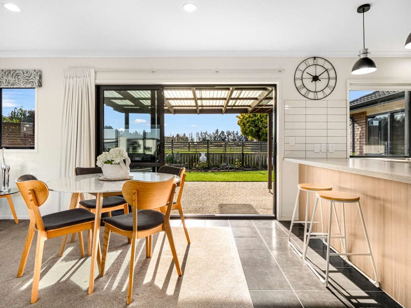 5 Carroll Place, Owhata, Rotorua - Carousel 1