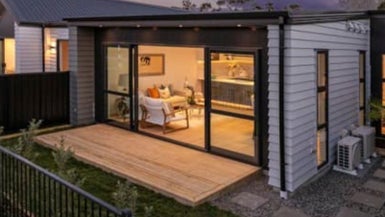 5 Kapuka Road, Mangere Bridge, Auckland - Carousel 1