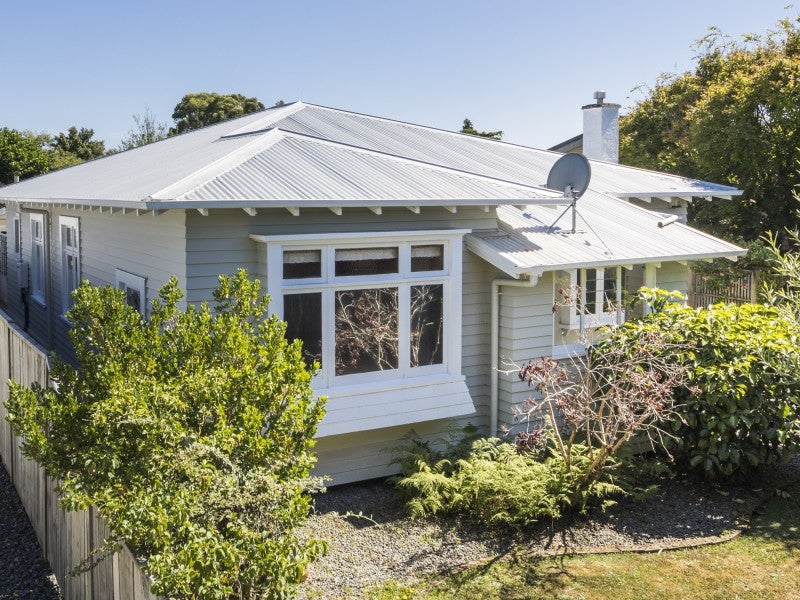 10 Mahoe Avenue, Takaro, Palmerston North - Carousel 23