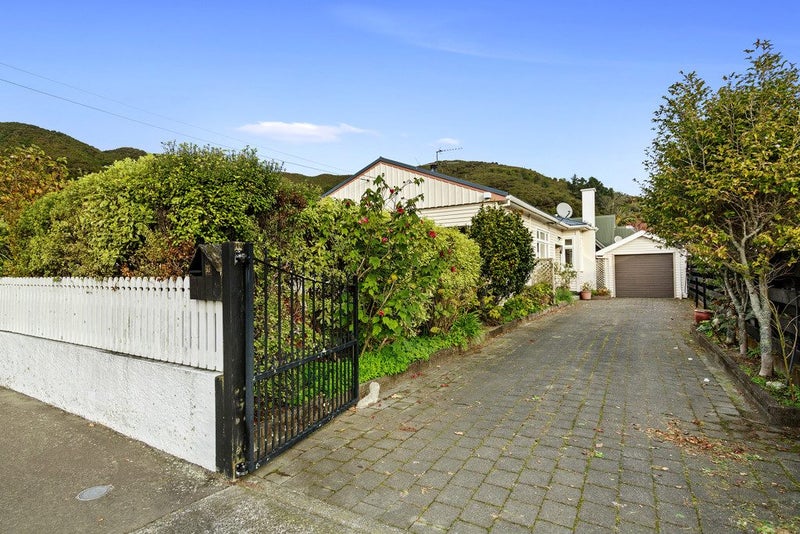 1/32 Norton Park Avenue, Fairfield, Lower Hutt - Carousel 2