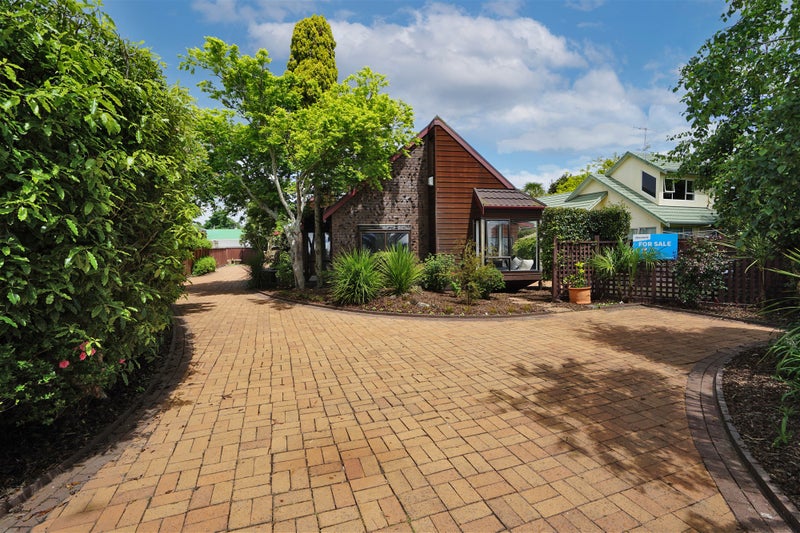 23 Kensington Place, Fairfield, Hamilton - Carousel 21