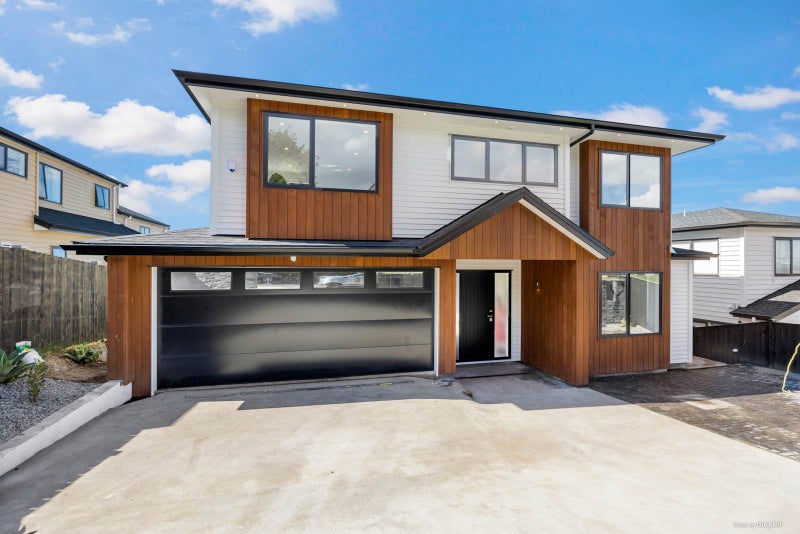 84 Fairview Avenue, Fairview Heights, Auckland - Carousel 1