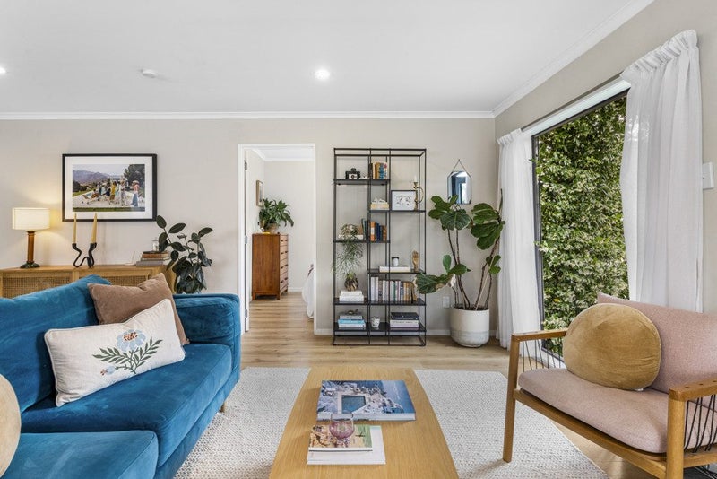 84 Banks Road, Mount Wellington, Auckland - Carousel 2