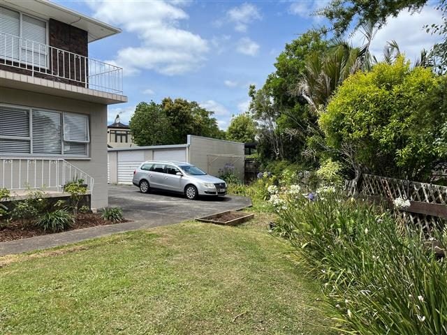 4/3 Rarangi Road, St Heliers, Auckland - Carousel 2