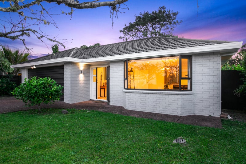 206 Glengarry Road, Glen Eden, Auckland - Carousel 2
