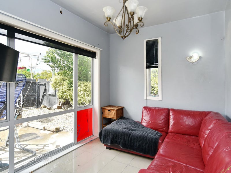 217 Greers Road, Bryndwr, Christchurch - Carousel 2