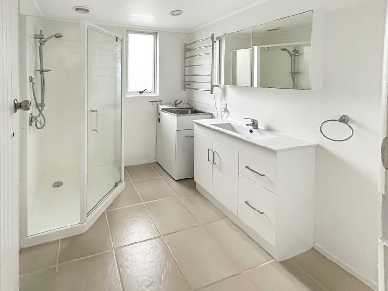 37 Lyndhurst Street, Takaro, Palmerston North - Carousel 12