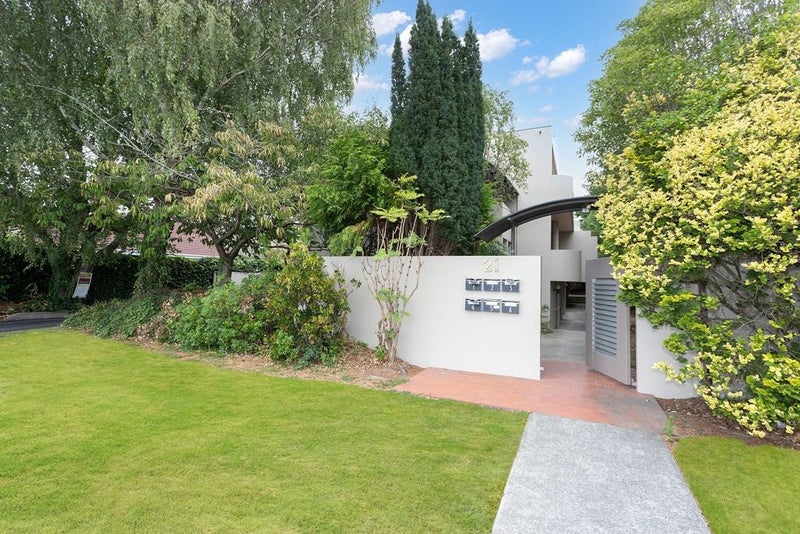 5/21 Hewitts Road, Merivale, Christchurch - Carousel 11