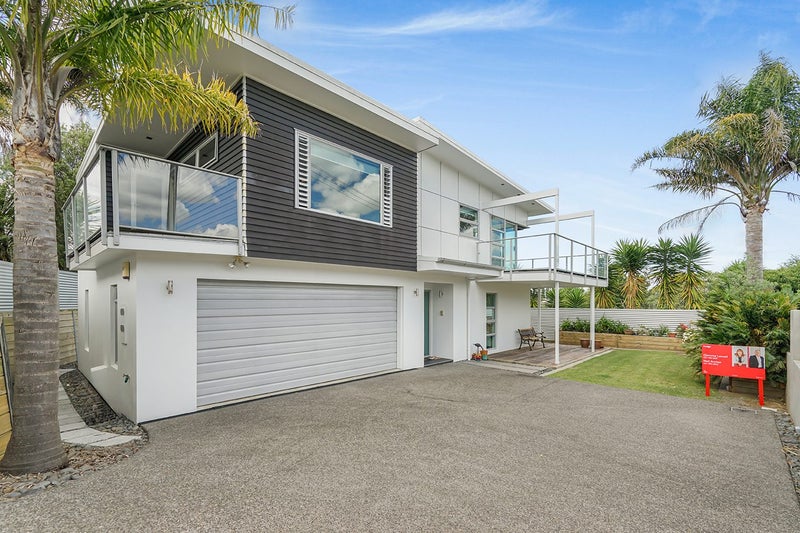 87A Grey Street, Hamilton East, Hamilton - Carousel 1