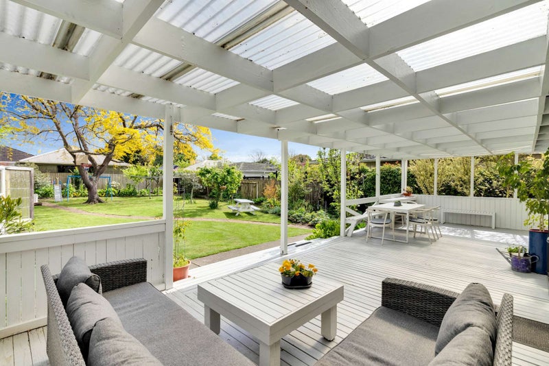 10 Claxton Place, Saint Martins, Christchurch - Carousel 1