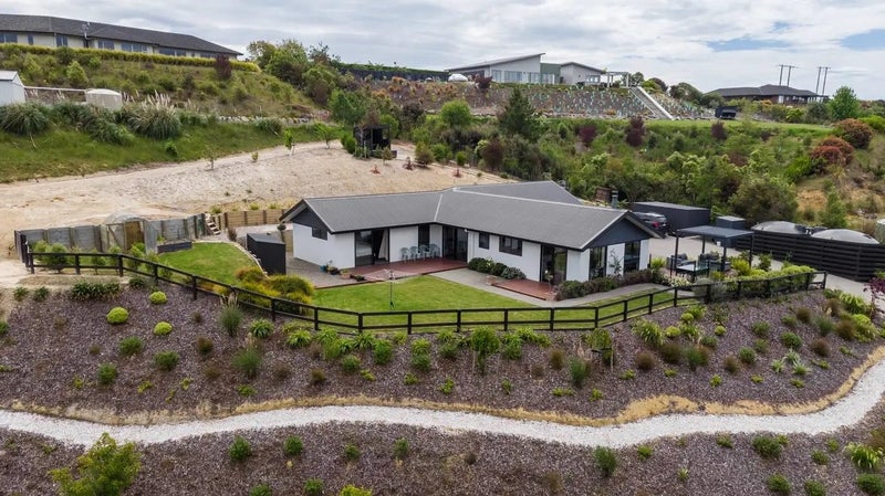 111 Redvale Road, Redwood Valley - Carousel 2