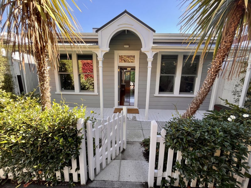 2 Footscray Avenue, Te Aro, Wellington - Carousel 1