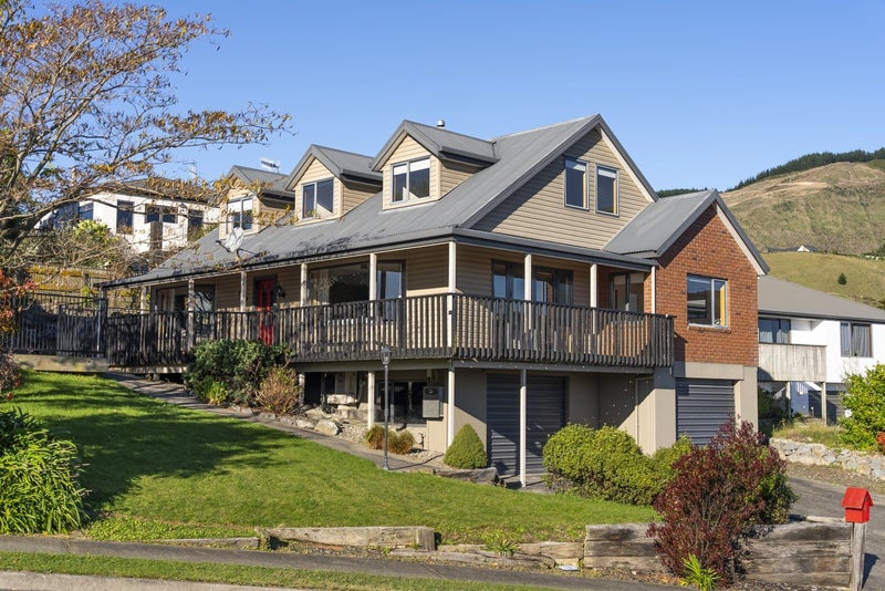 35 Olympus Way, Richmond - Carousel 1