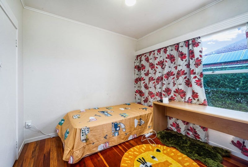 2/43 Shakespeare Road, Milford, Auckland - Carousel 13