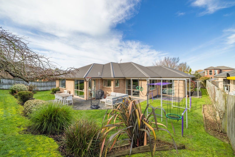 49 Birkdale Drive, Shirley, Christchurch - Carousel 1
