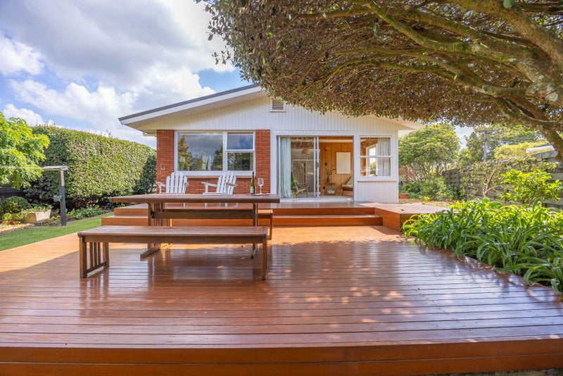 14 Carlson Crescent, Silverdale, Hamilton - Carousel 47