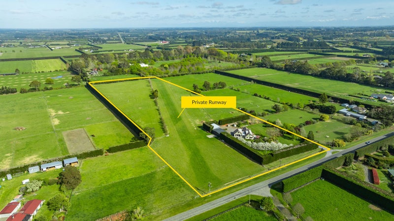 135 Wild Road, Christchurch - Carousel 1