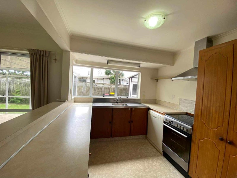 76B Bellevue Road, Brookfield, Tauranga - Carousel 2