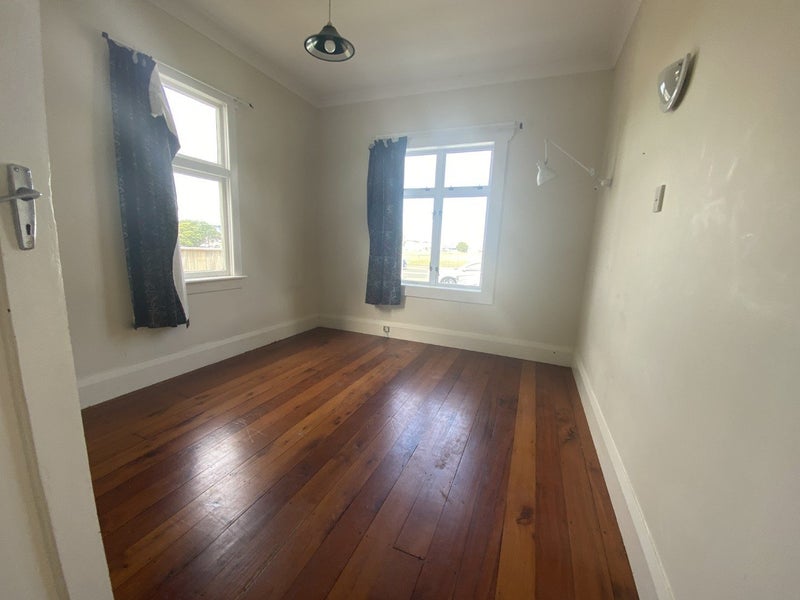 16 Wellington Road, Hataitai, Wellington - Carousel 2