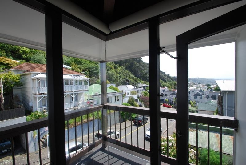 9A Pitarua Street, Thorndon, Wellington - Carousel 10
