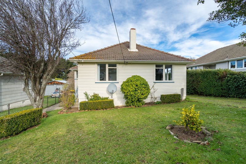 31 Ashmore Street, Halfway Bush, Dunedin - Carousel 1