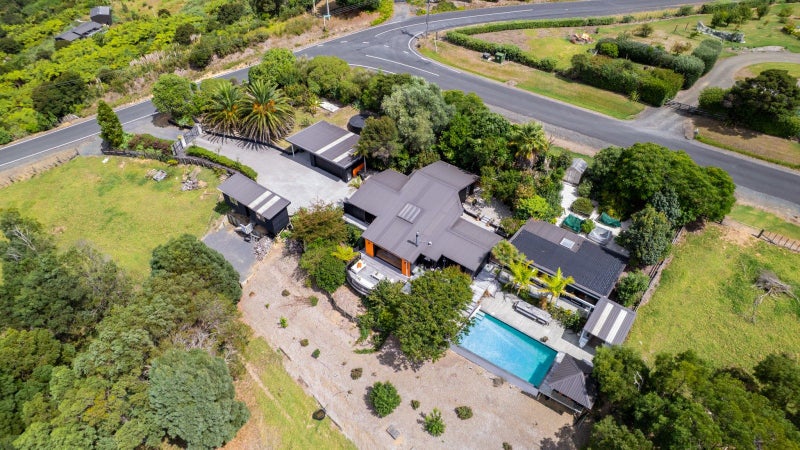 170 Oyster Point Road, Warkworth - Carousel 1