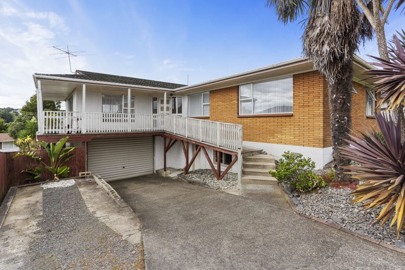20 Lynmore Drive, Hillpark, Auckland - Carousel 2