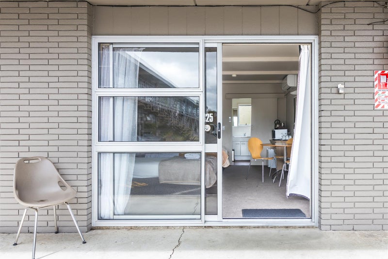 25/76 Lake Terrace, Taupō - Carousel 2