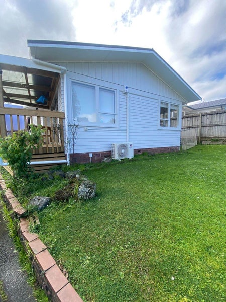 6 Orsova Place, Lynfield, Auckland - Carousel 2