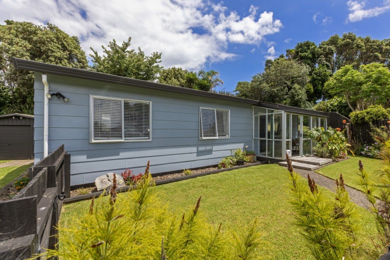 23B Tahurangi Place, Spotswood, New Plymouth - Carousel 1