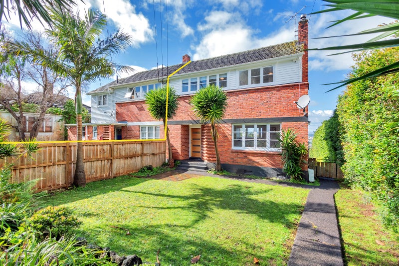 37 Te Kawa Road, Greenlane, Auckland - Carousel 2