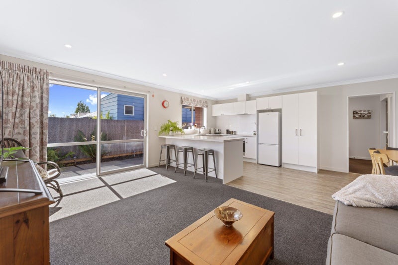 3/11 North Avon Road, Richmond, Christchurch - Carousel 1