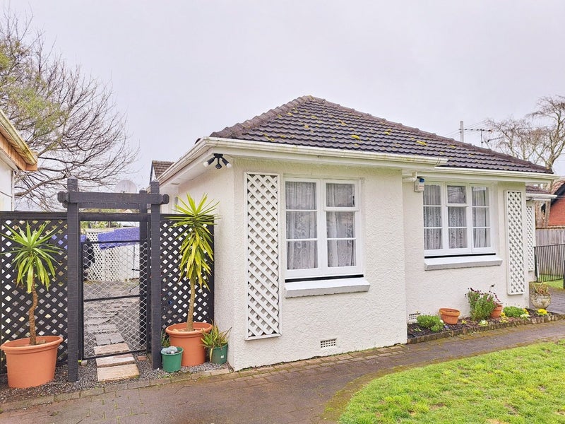 410 Fergusson Drive, Heretaunga, Upper Hutt - Carousel 1
