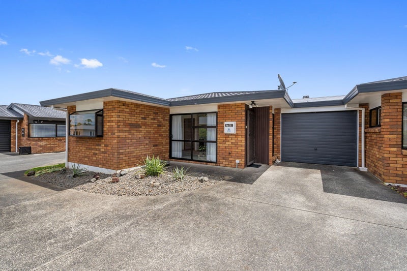2/11 Wrack Street, Kensington, Whangarei - Carousel 1