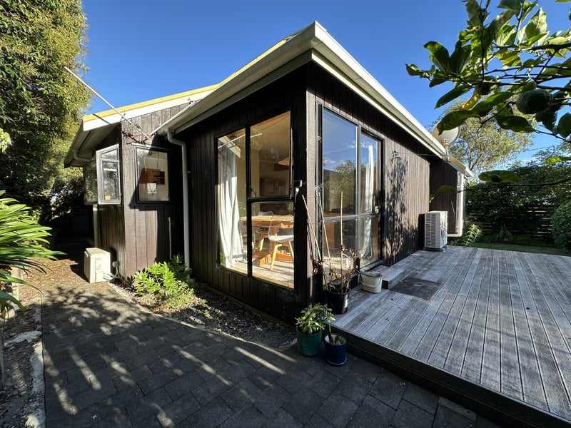 11A Rutherford Terrace, Meadowbank, Auckland - Carousel 23