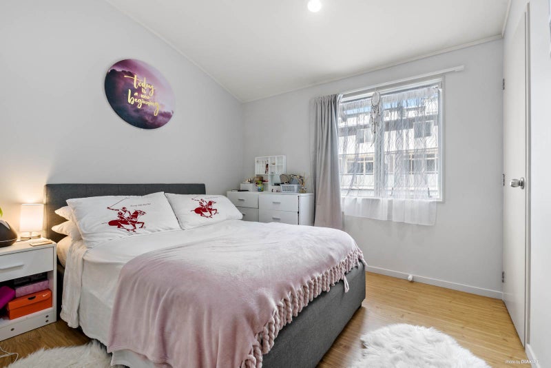 5J/20 Ian Marwick Place, Birkenhead, Auckland - Carousel 2