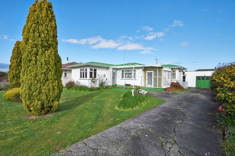 12 Forbury Avenue, Takaro, Palmerston North - Carousel 2