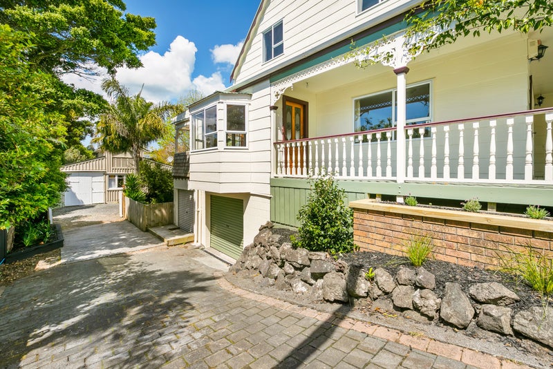 120 Parker Road, Oratia, Auckland - Carousel 26