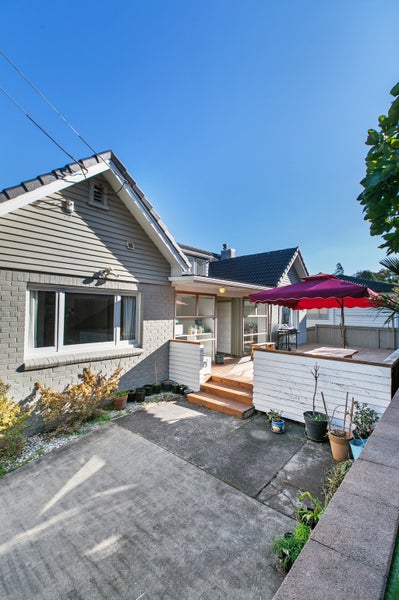 85 Carlton Street, Hillsborough, Auckland - Carousel 1