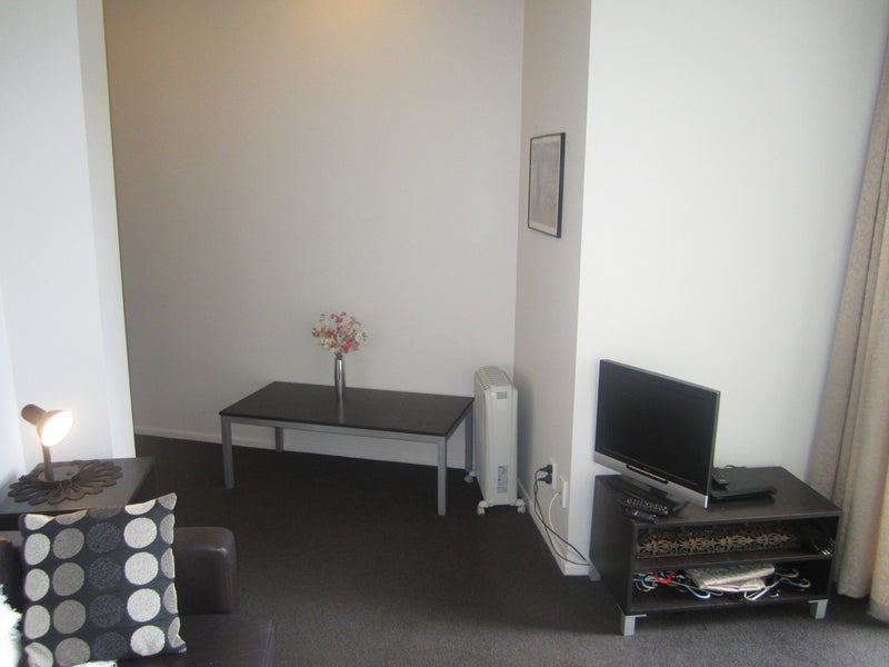 8C/120 The Terrace, Wellington Central, Wellington - Carousel 2