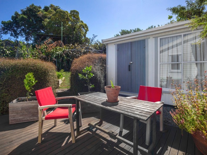 11 Arero Place, Titahi Bay, Porirua - Carousel 2