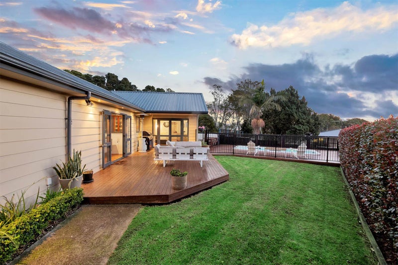 2/103 Bond Crescent, Forrest Hill, North Shore City - Carousel 1