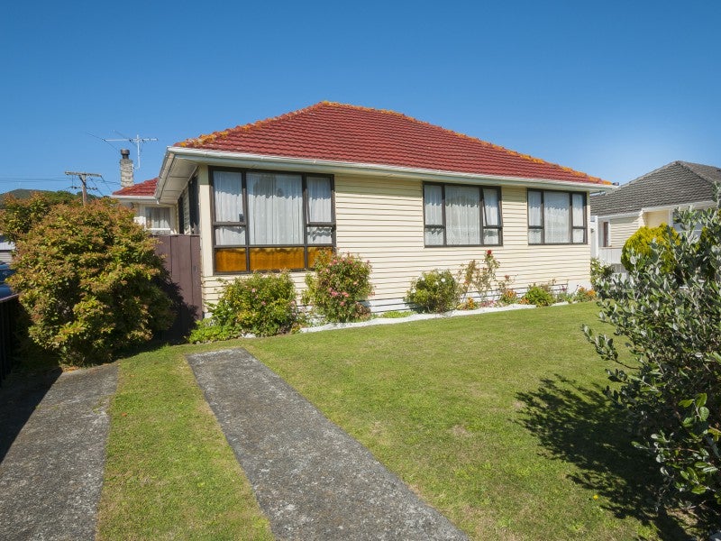 203 Cambridge Terrace, Naenae, Lower Hutt - Carousel 1