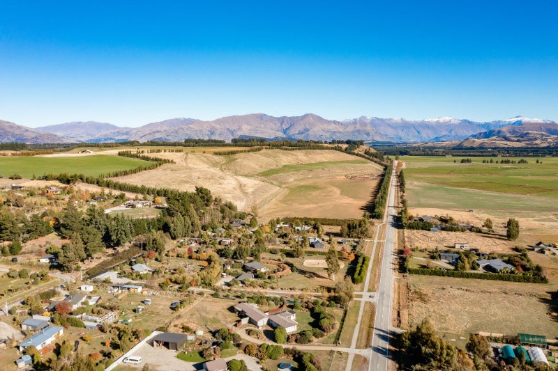 85 Newcastle Road, Hāwea Flat, Lake Hāwea - Carousel 2