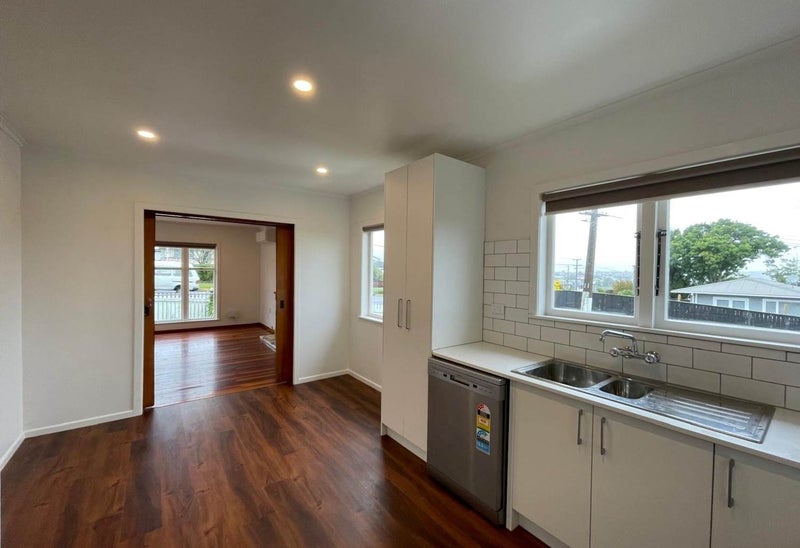 207 New Windsor Road, New Windsor, Auckland - Carousel 2