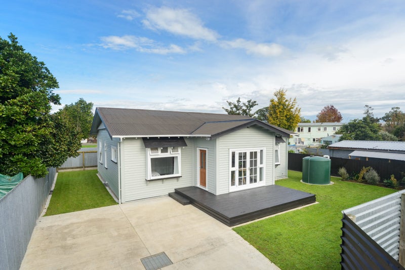 57B Crewe Crescent, Hokowhitu, Palmerston North - Carousel 23