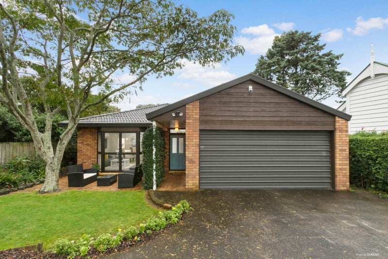 65A Symonds Street, Royal Oak, Auckland - Carousel 1