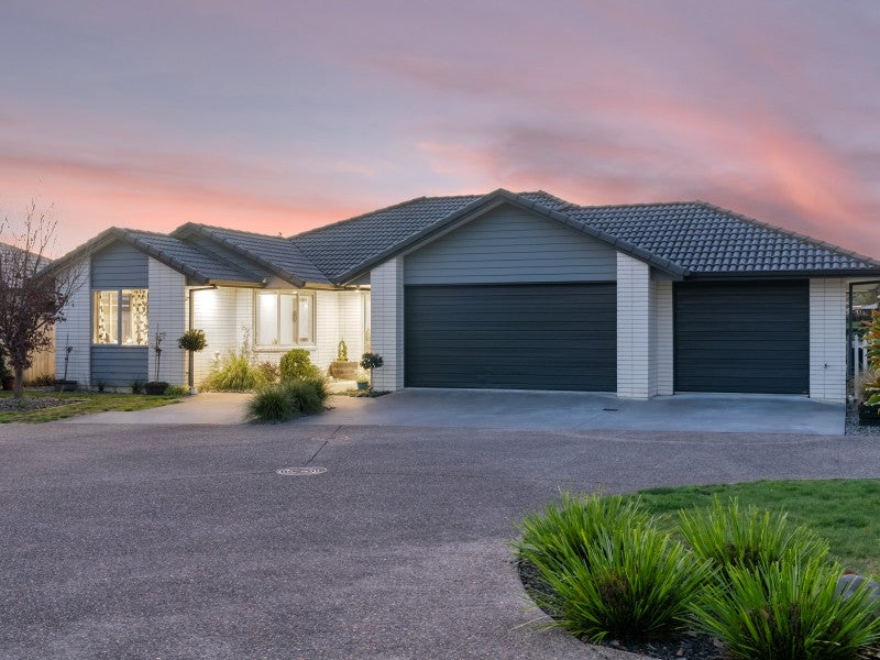 18 North Bay Road, Pyes Pa, Tauranga - Carousel 1