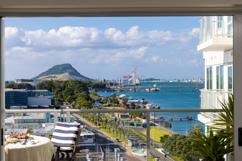 1102/72 Devonport Road, Tauranga, Tauranga - Carousel 1